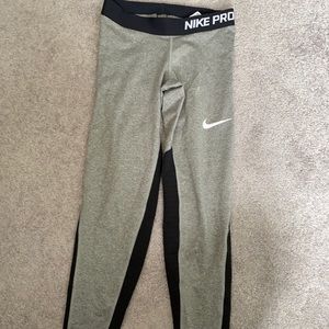 Girls dri-fit Nike leggings